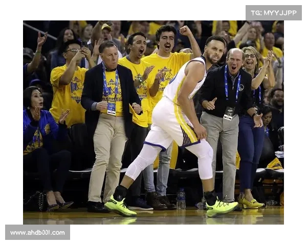 库里季后赛再度证明自己领袖风范助勇士迈向新辉煌